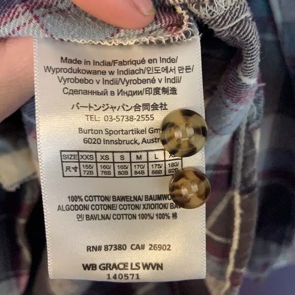 Women’s Burton plain button up - Picture 3 of 3